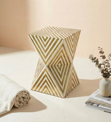 Side Tables main character