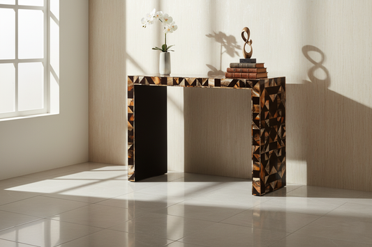 Monochrome Horn Console