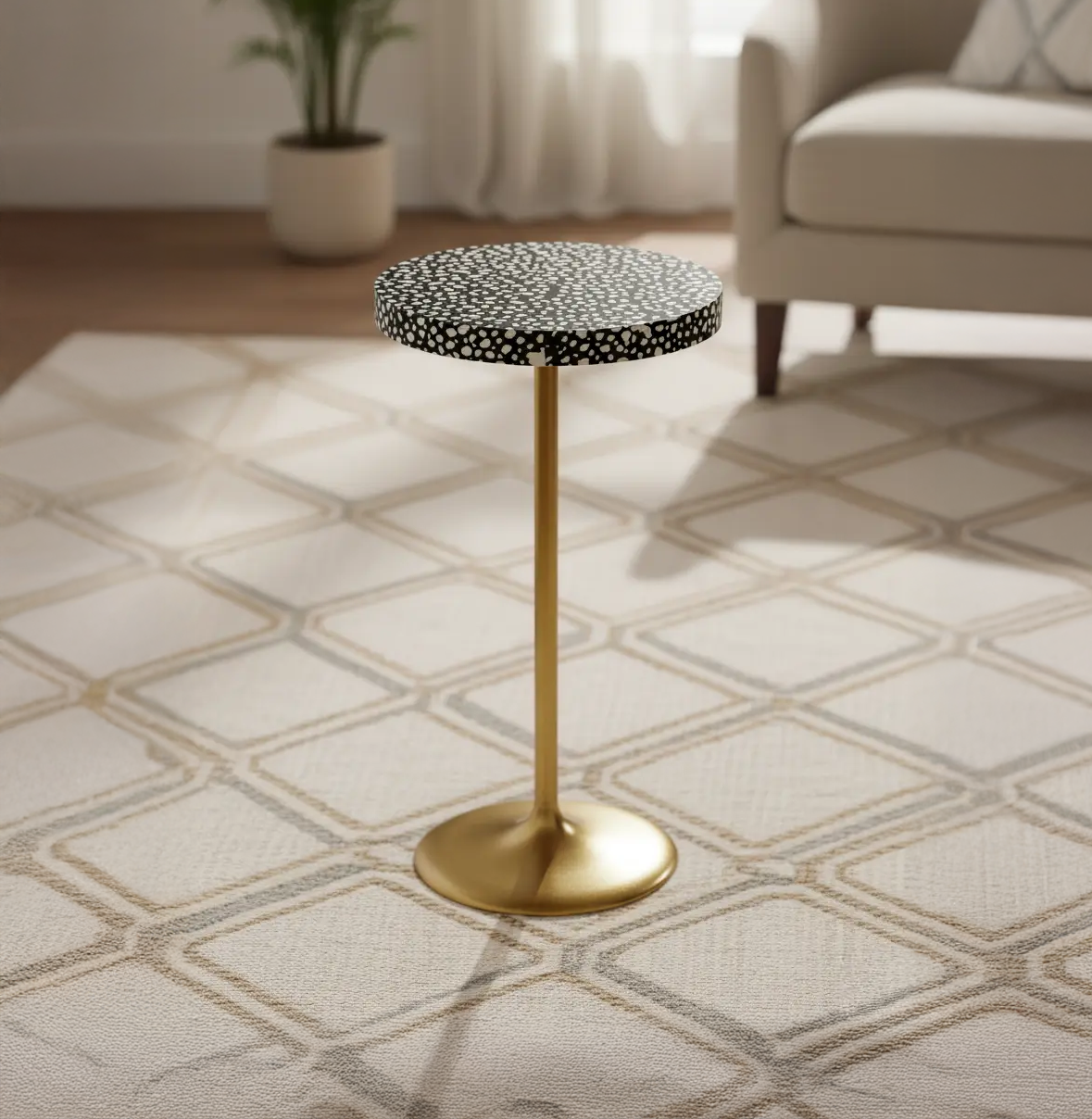 Mystique Cocktail Table Maincharacter